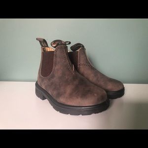 Toddler Blundstones, size 7